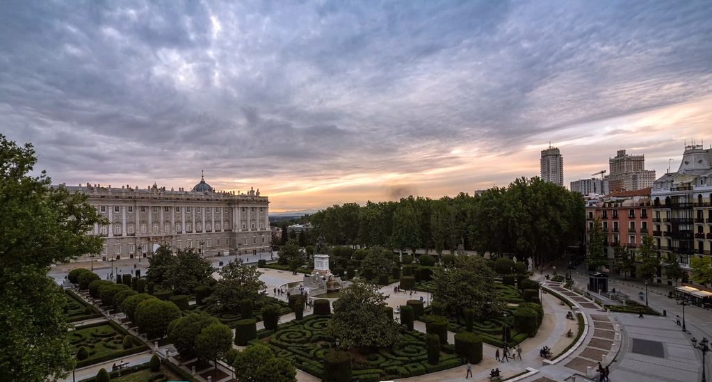 Plaza de Oriente with statues and Royal Palace