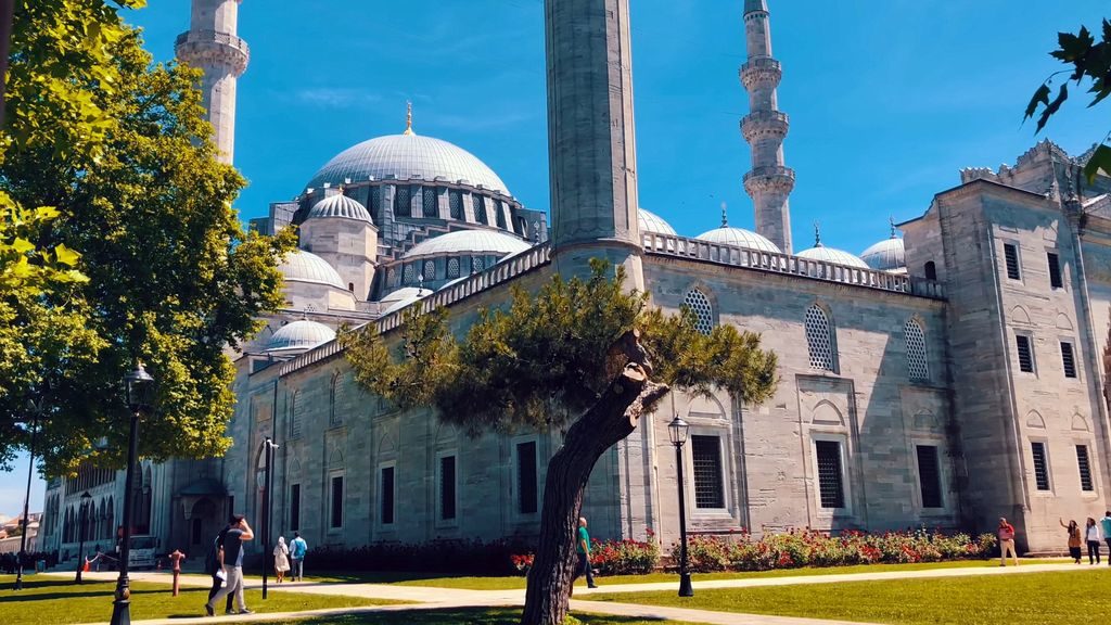 Süleymaniye Mosque at sunset