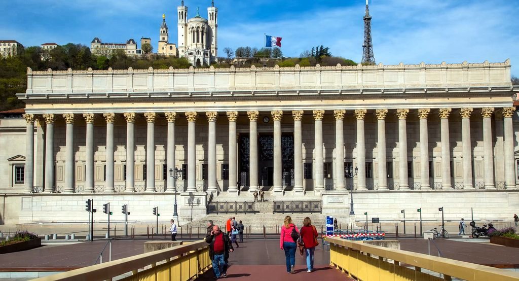 Interesting facts and historical architecture of Lyon France