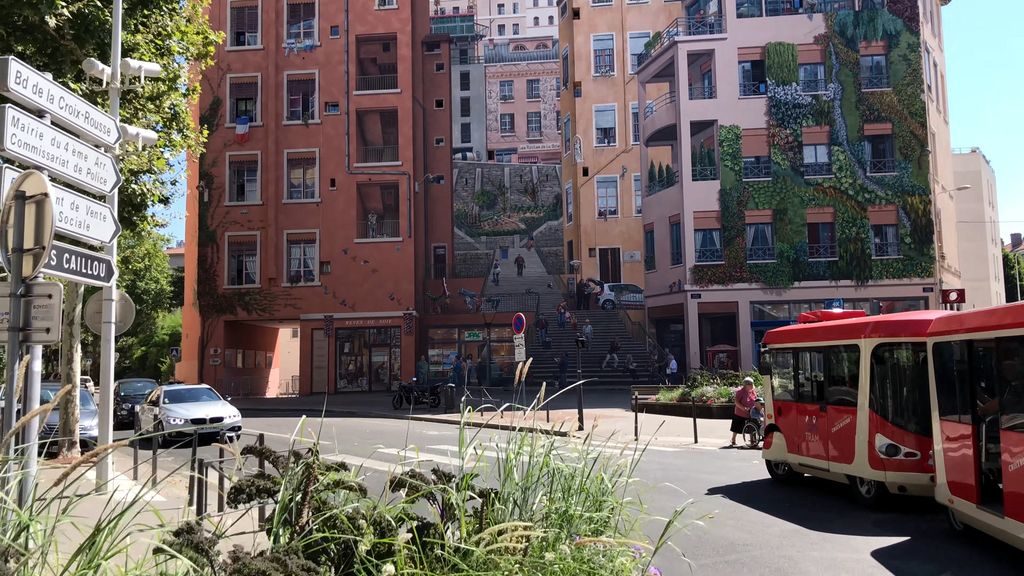 Charming narrow streets and historic buildings in Lyon's Old Town