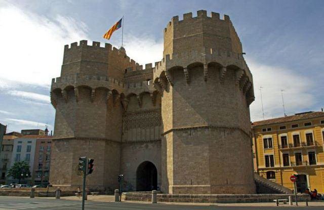 Torres de Serranos medieval gates
