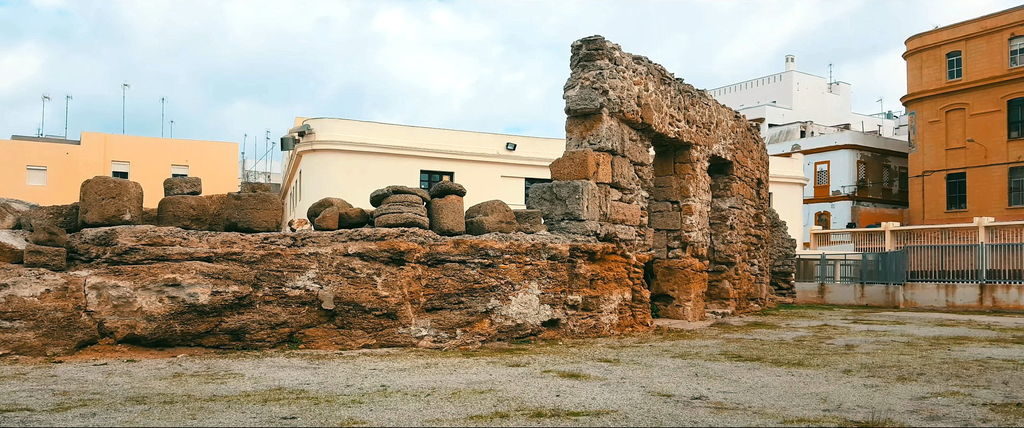 Ель Популо