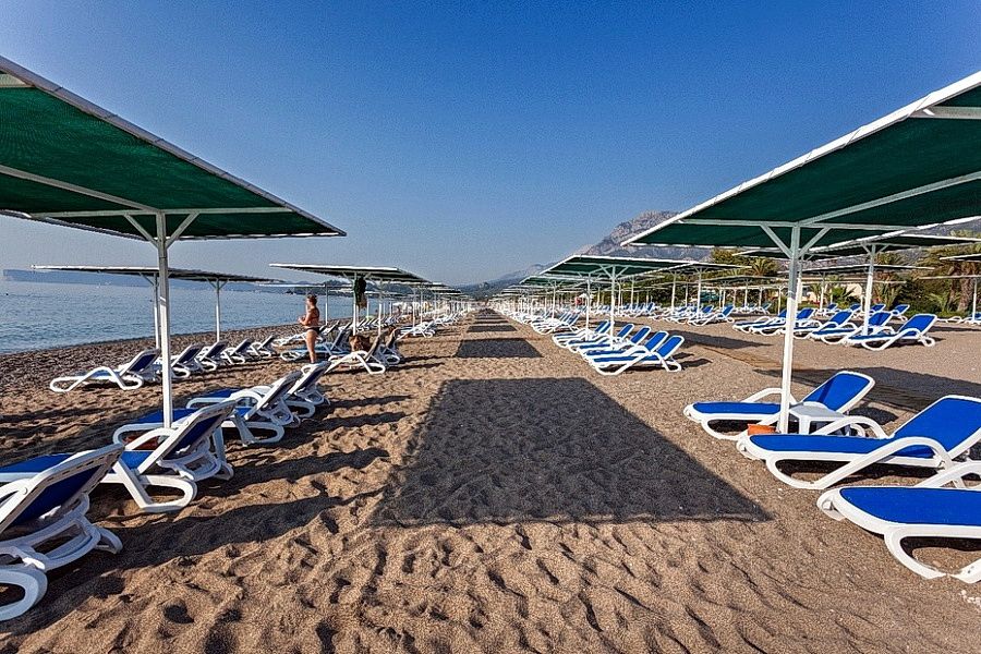 Пляж Karmir Resort Spa