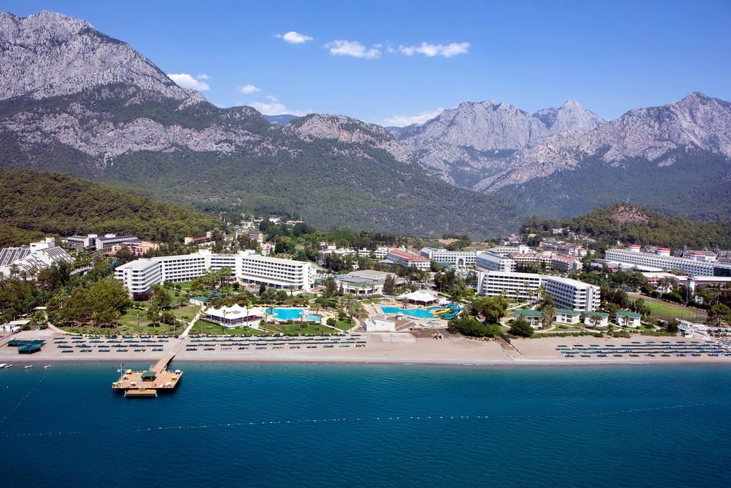 Готель Mirage Park Resort