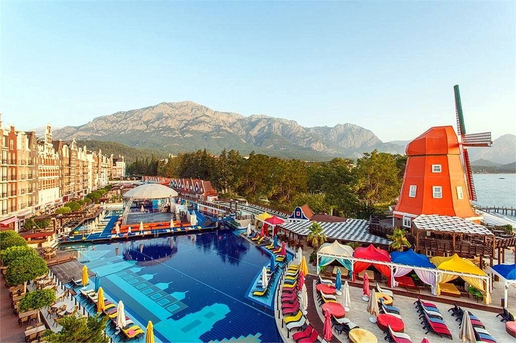 Готель Orange County Resort Hotel