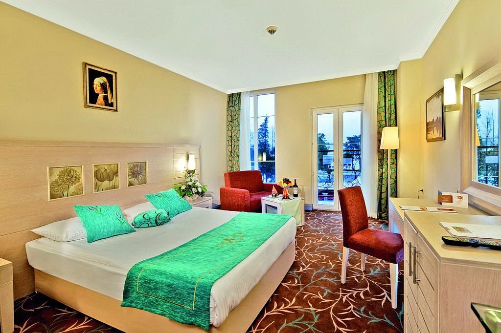 Номер в готелі Orange County Resort Hotel