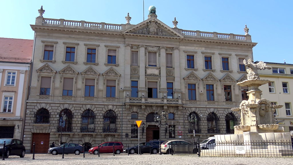 Szczecin Palace Under the Globe architectural landmark