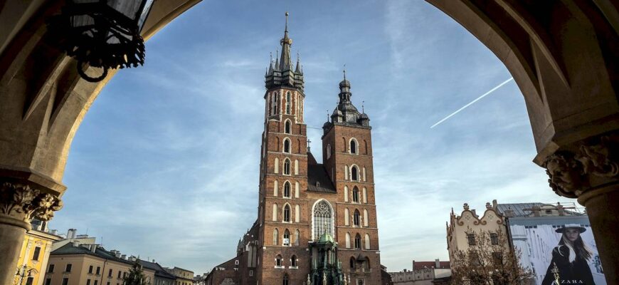 Маріацький костел у Кракові