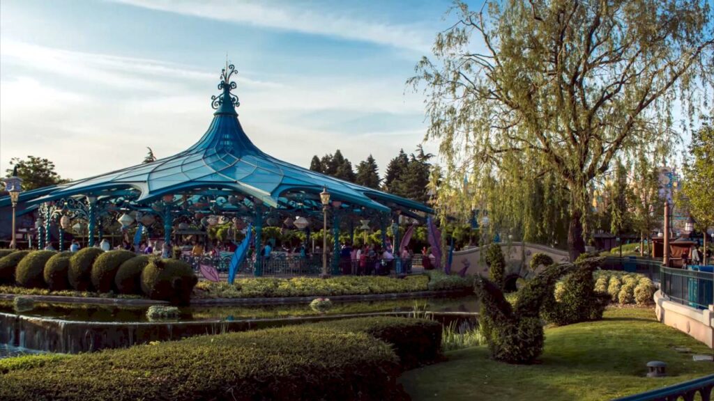 Disneyland attractions