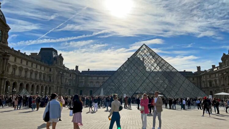 Louvre