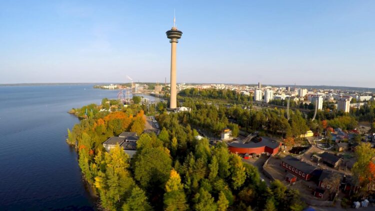 Scenic view of Tampere's urban landscape between lakes Näsijärvi and Pyhäjärvi