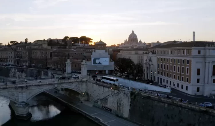 Otrimati gromadianstvo Vaticanu