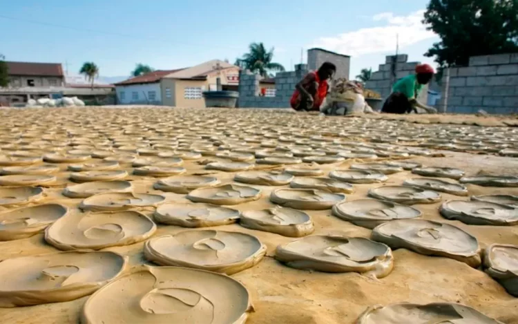Mud cake, Haiti