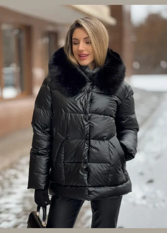 Стильна чорна зимова куртка MN